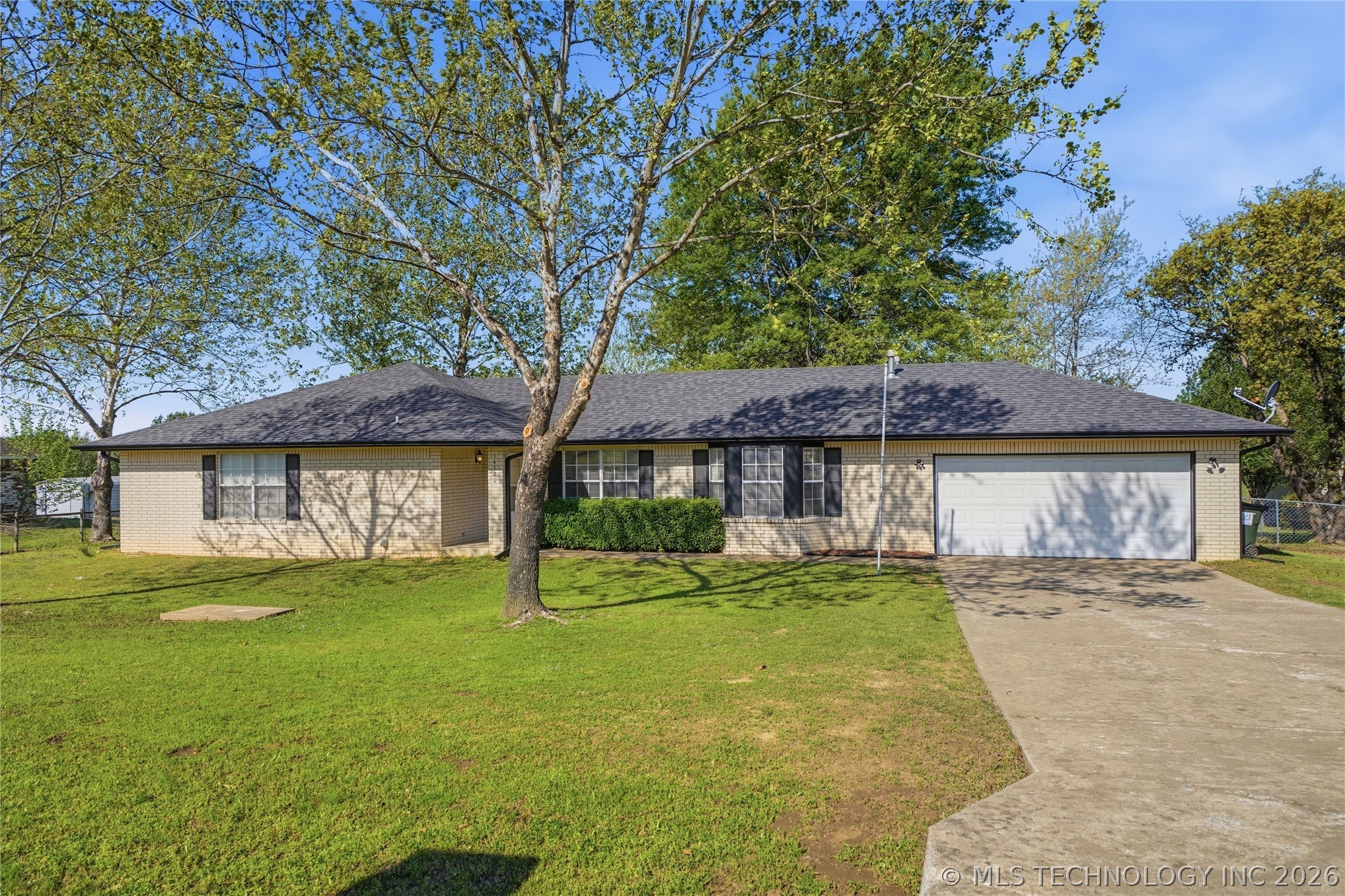 14720 S Moccasin Place