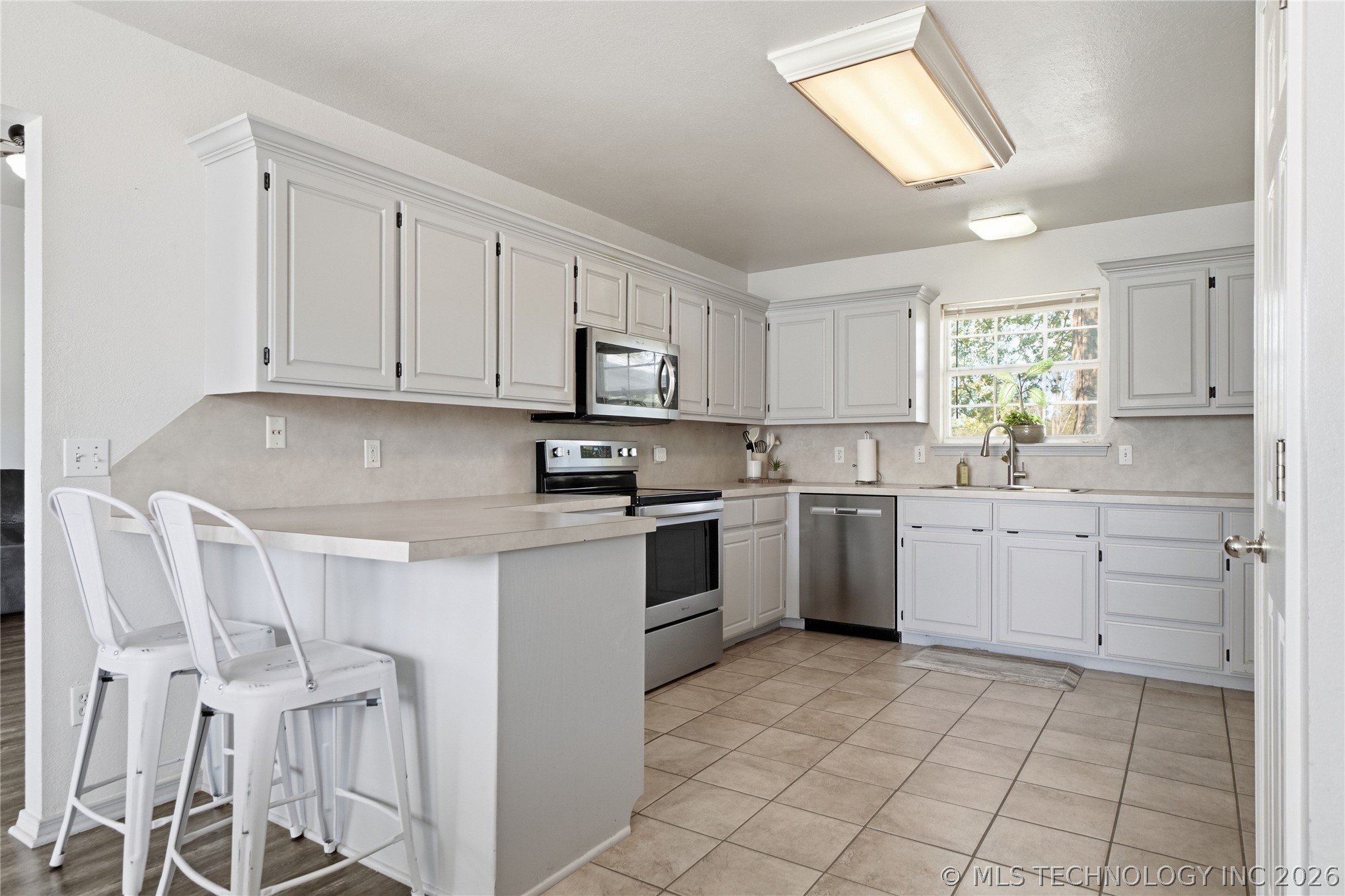 14720 S Moccasin Place