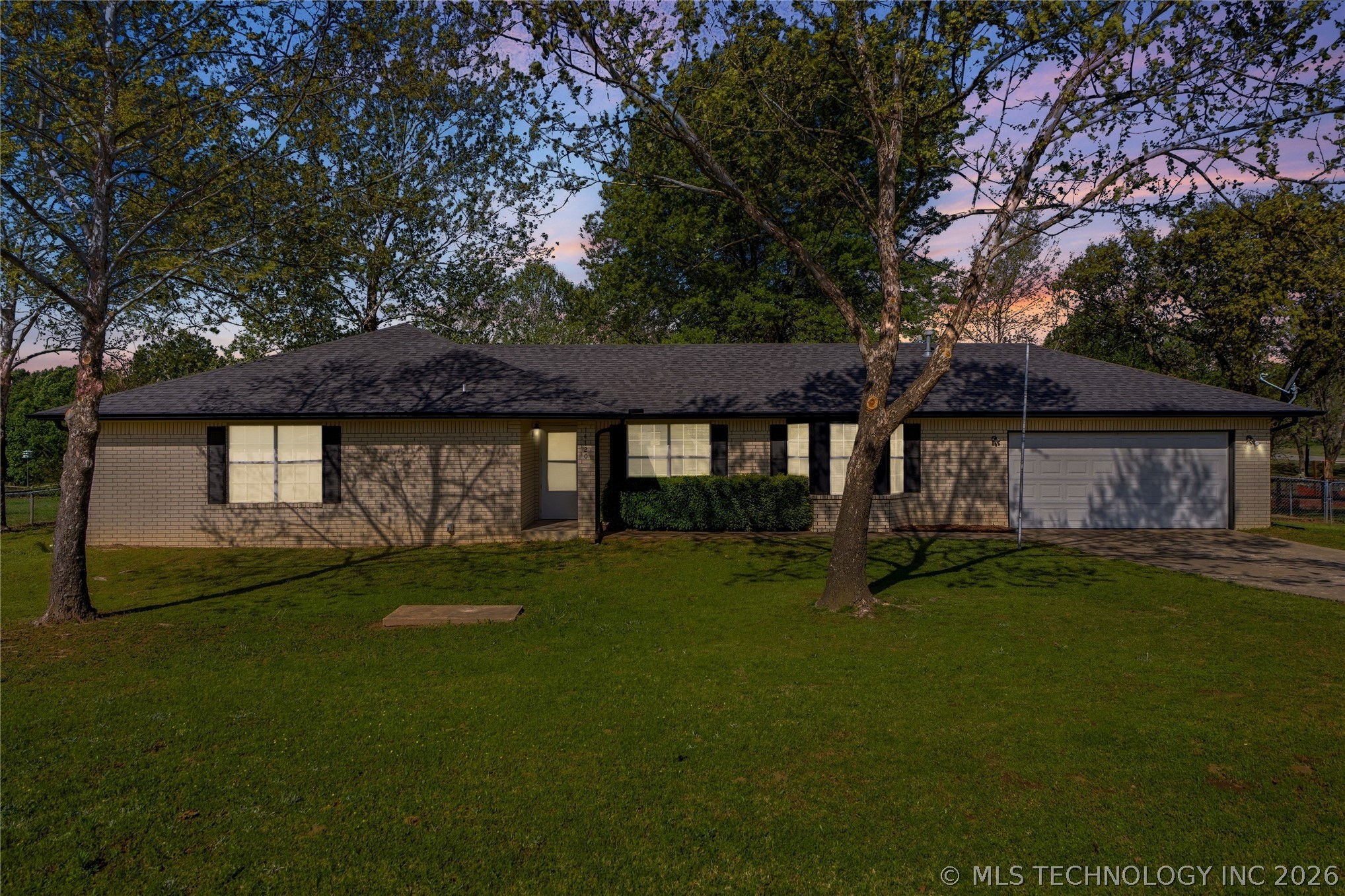 14720 S Moccasin Place