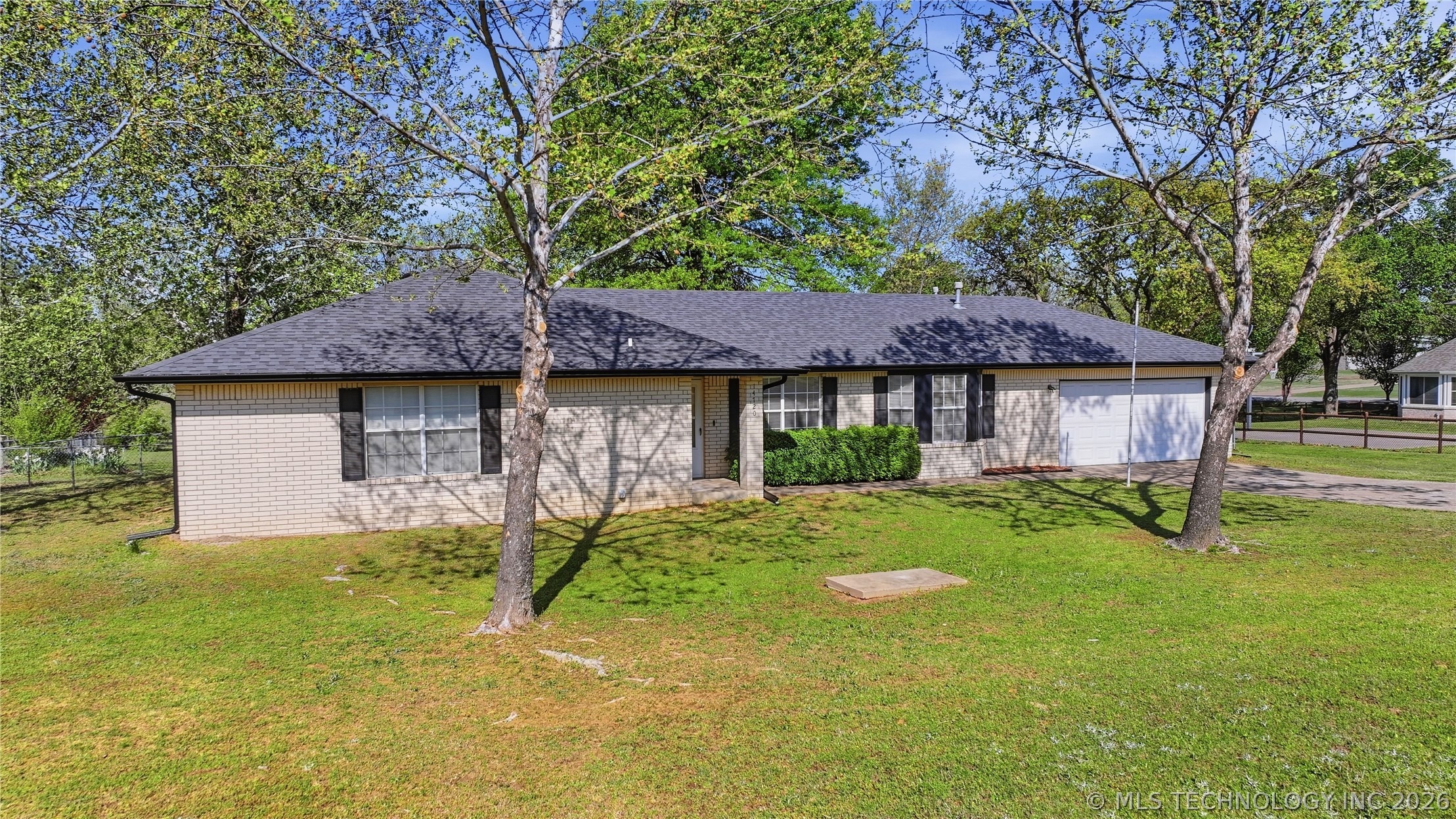 14720 S Moccasin Place