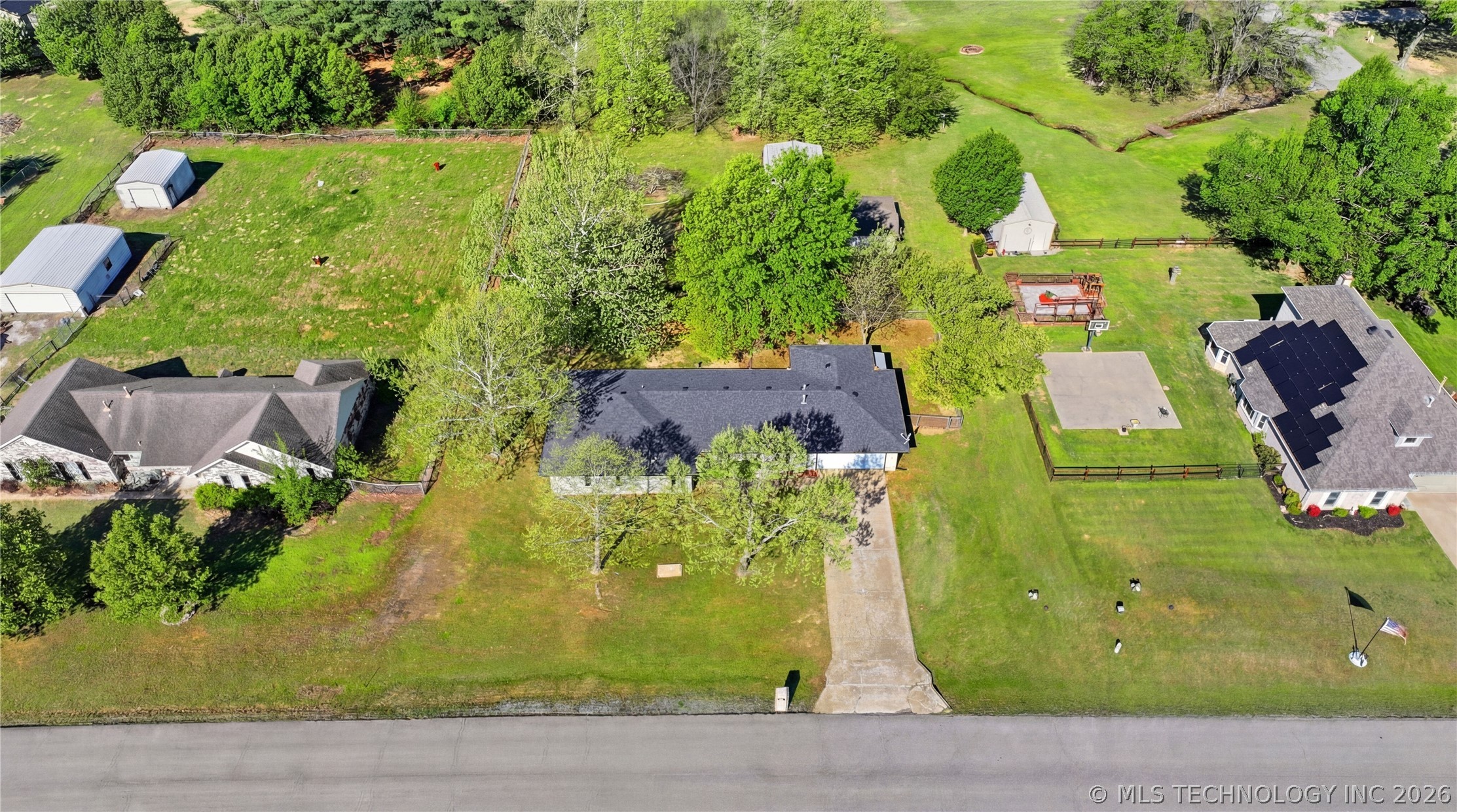 14720 S Moccasin Place