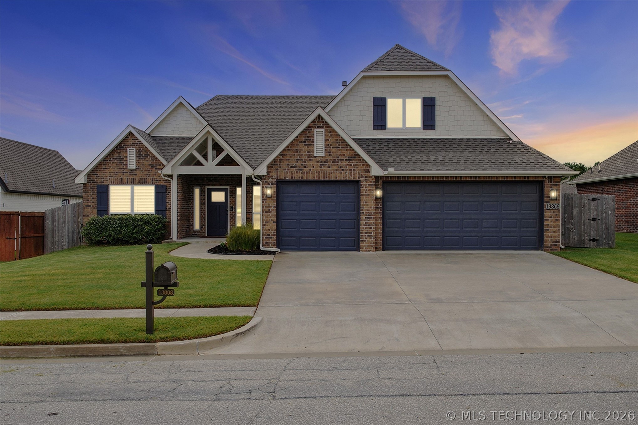 13866 S 21st Place E