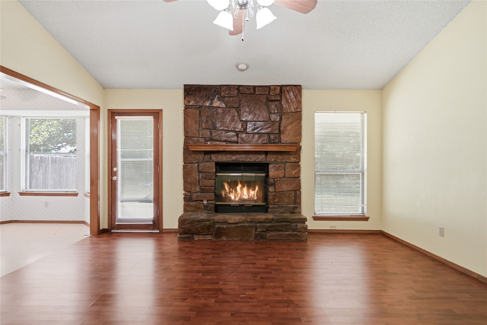 4434 W Princeton Place