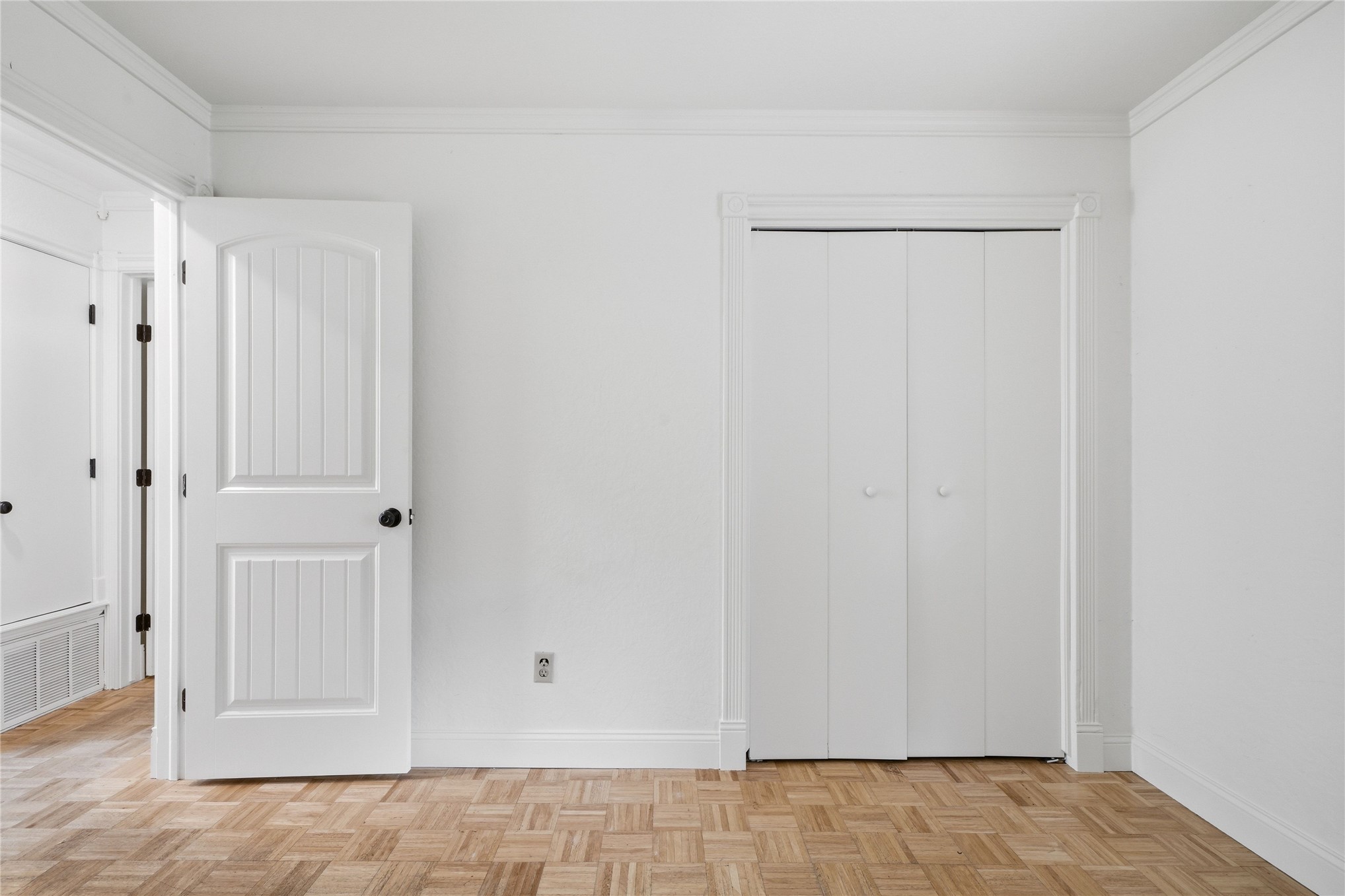 1813 W 62nd Street
