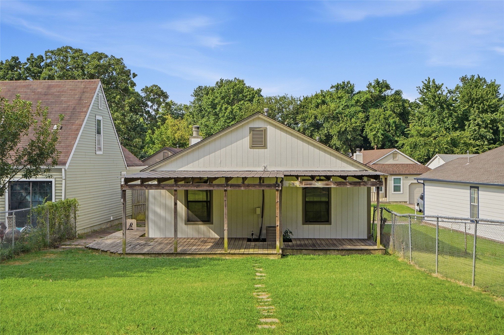 1813 W 62nd Street