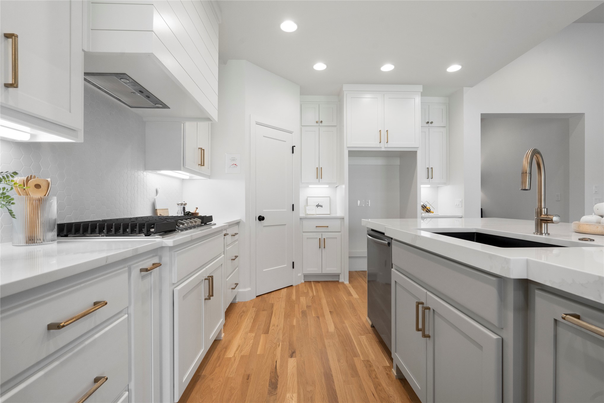 3035 E 146th Place S