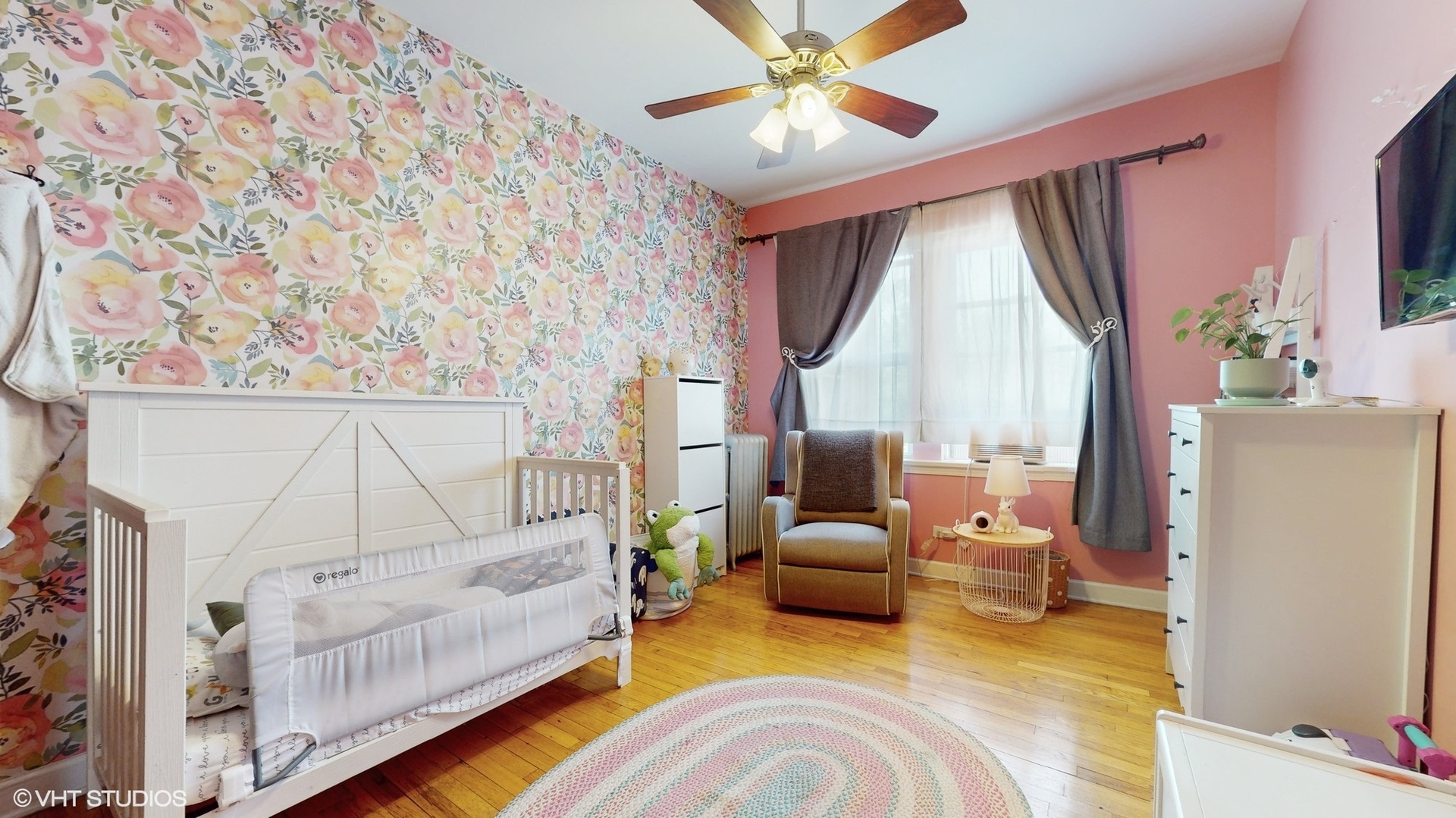 4419 N Whipple Street Unit: 3B