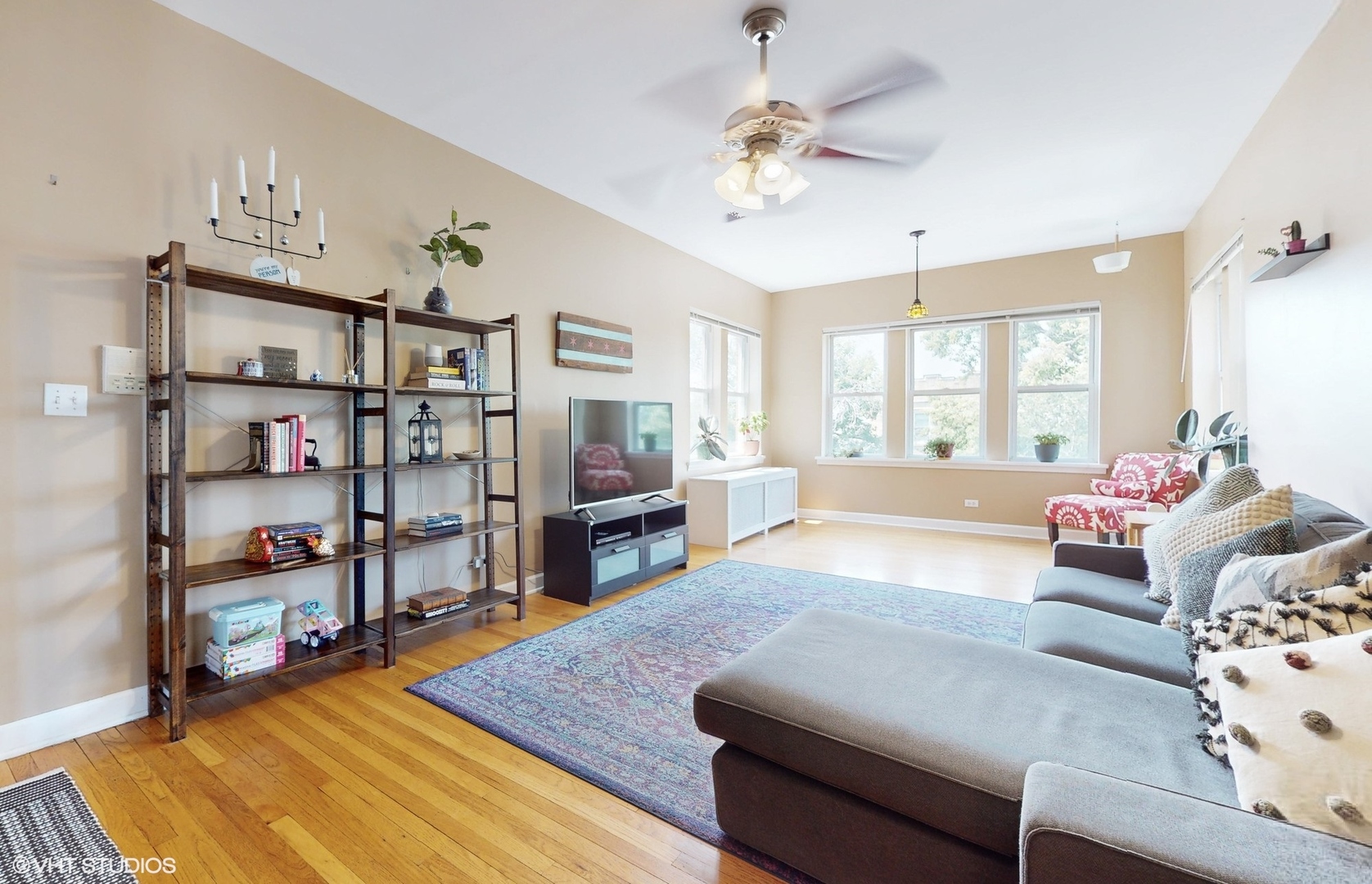 4419 N Whipple Street Unit: 3B
