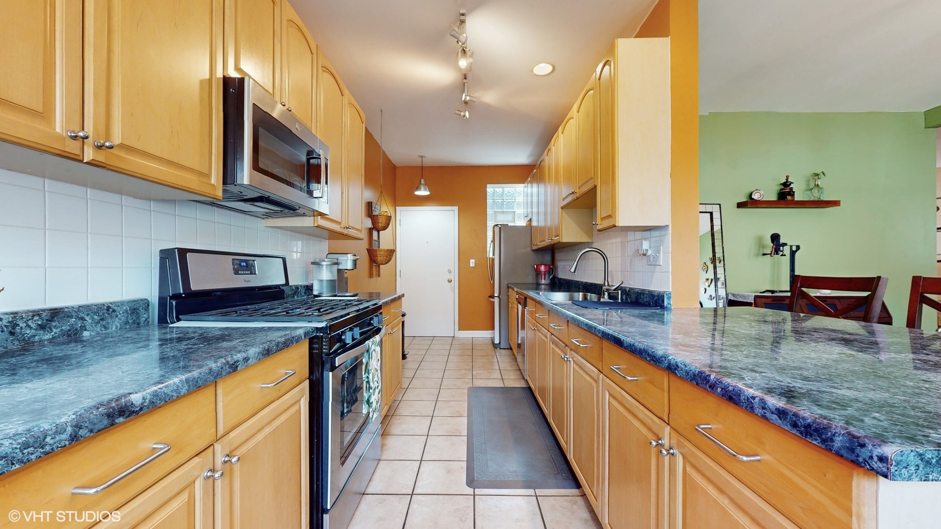 4419 N Whipple Street Unit: 3B