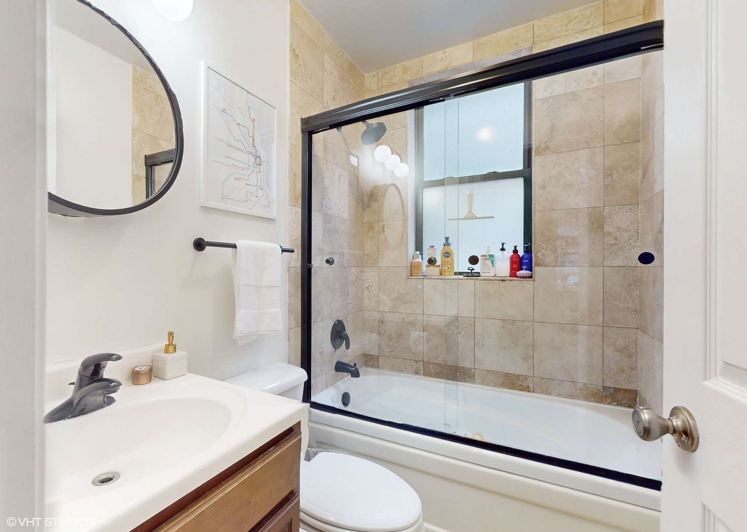 1138 W Pratt Boulevard Unit: 2S