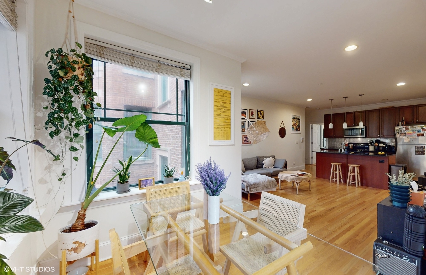 1138 W Pratt Boulevard Unit: 2S