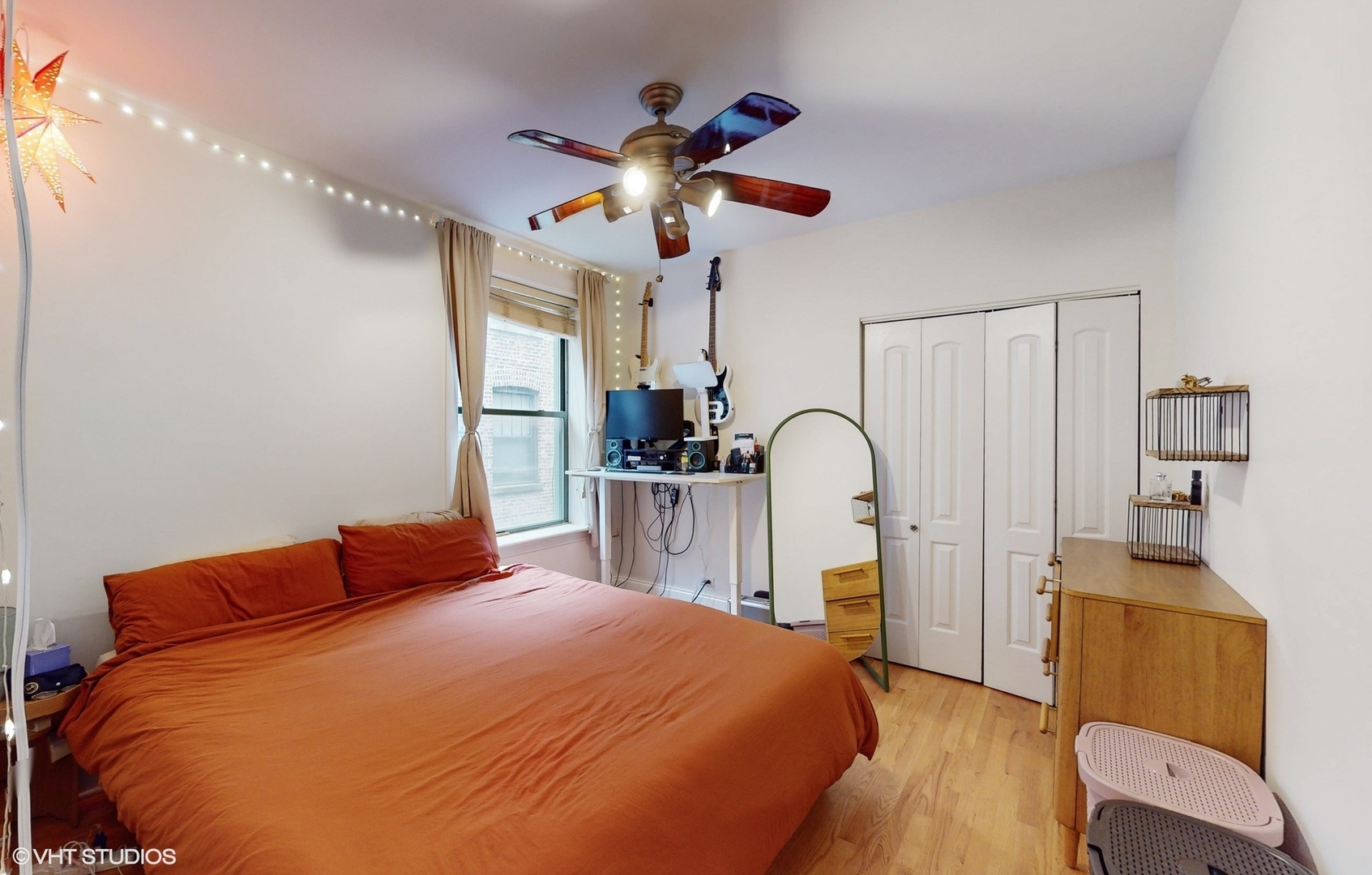 1138 W Pratt Boulevard Unit: 2S