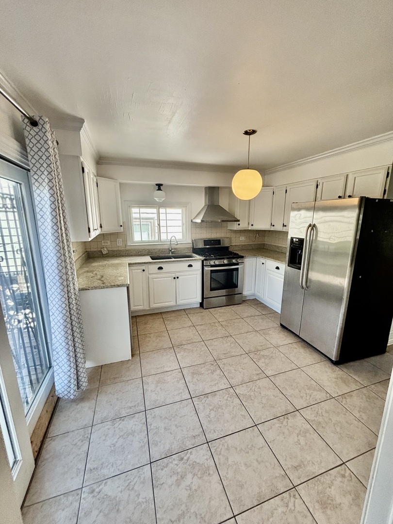 4118 N Kedzie Avenue