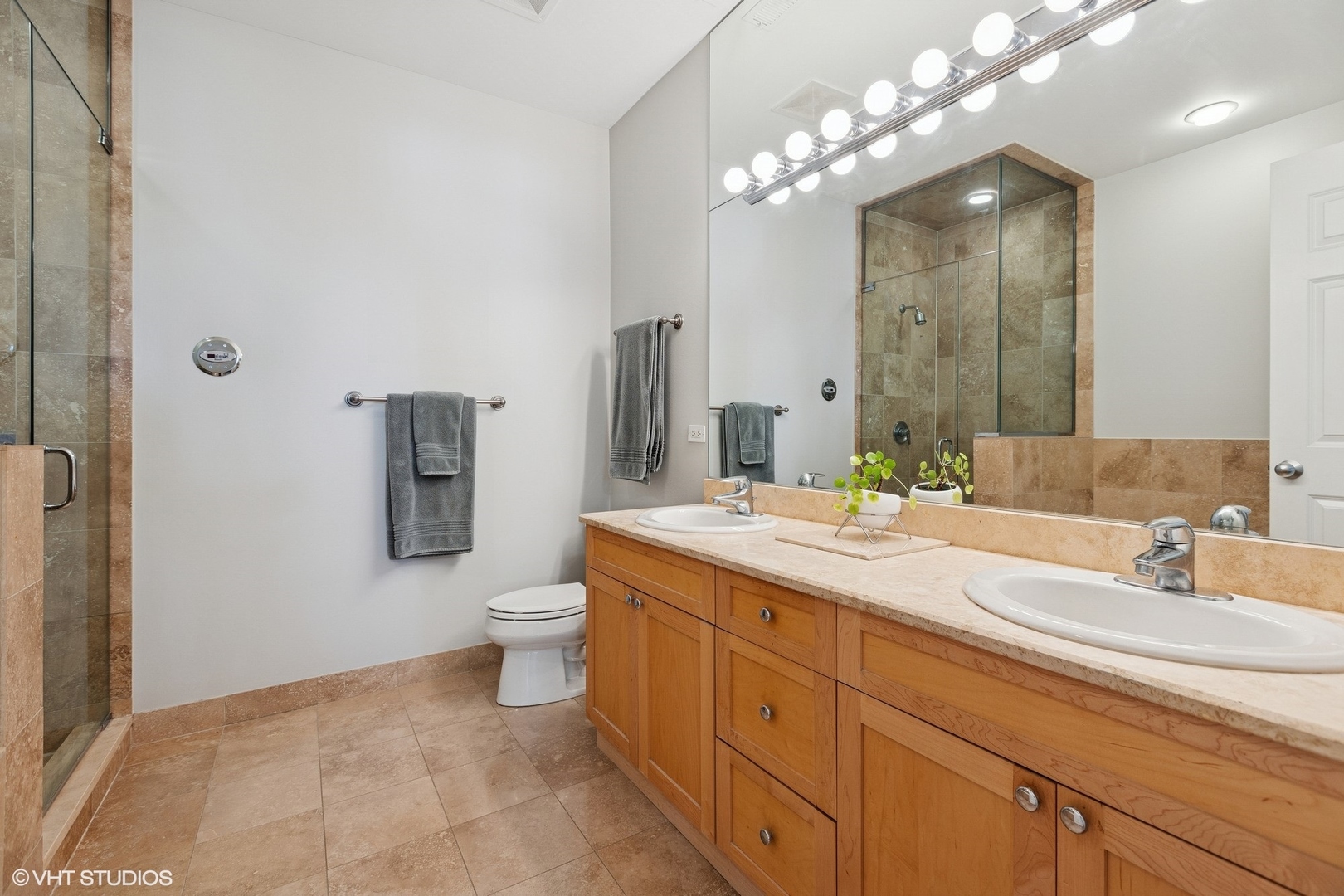 4353 N CAMPBELL Avenue Unit: 0