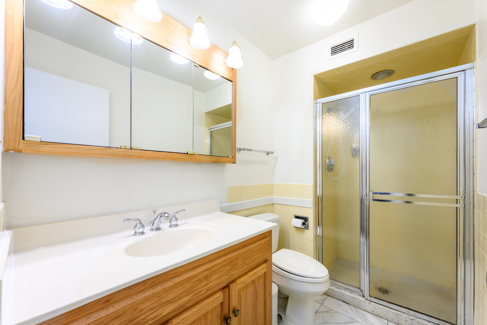 5855 N Sheridan Road Unit: 24J