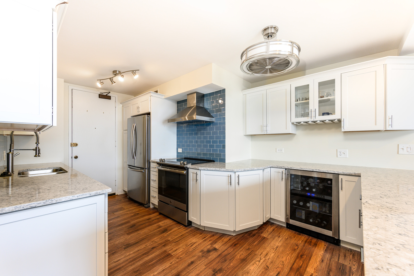 5855 N Sheridan Road Unit: 24J