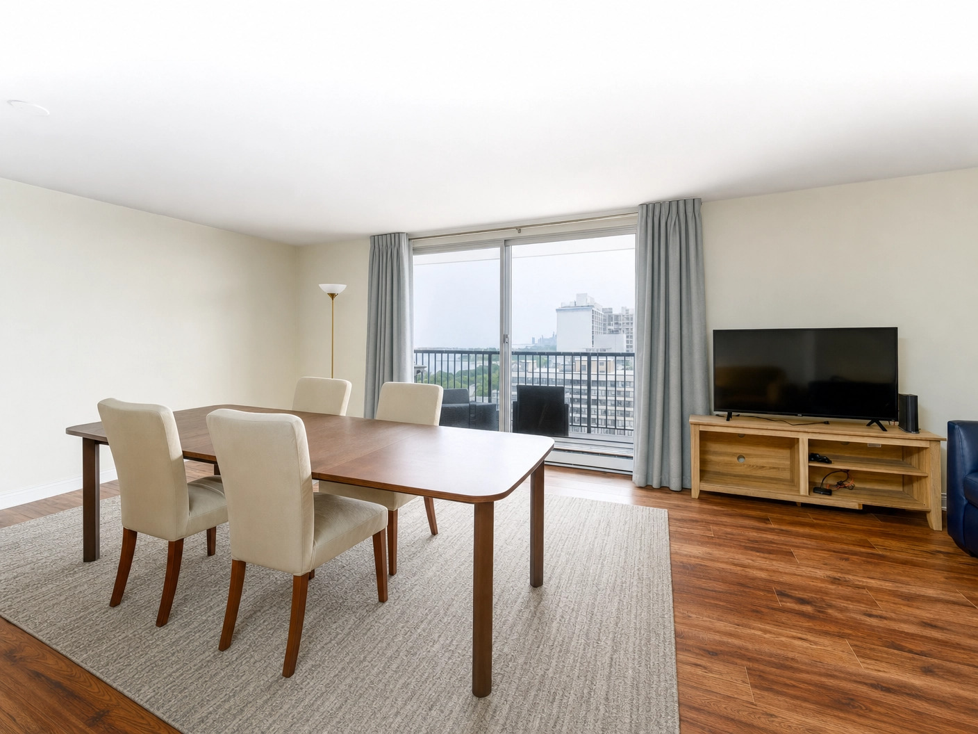5855 N Sheridan Road Unit: 24J