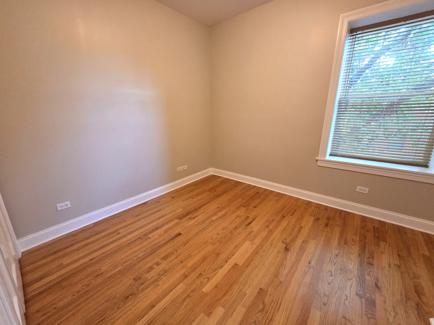 6501 N Bosworth Avenue Unit: 3C
