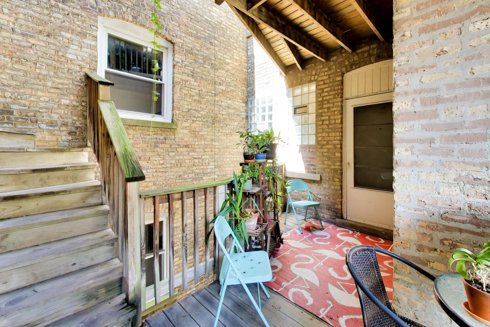 4419 N Whipple Street Unit: 2B