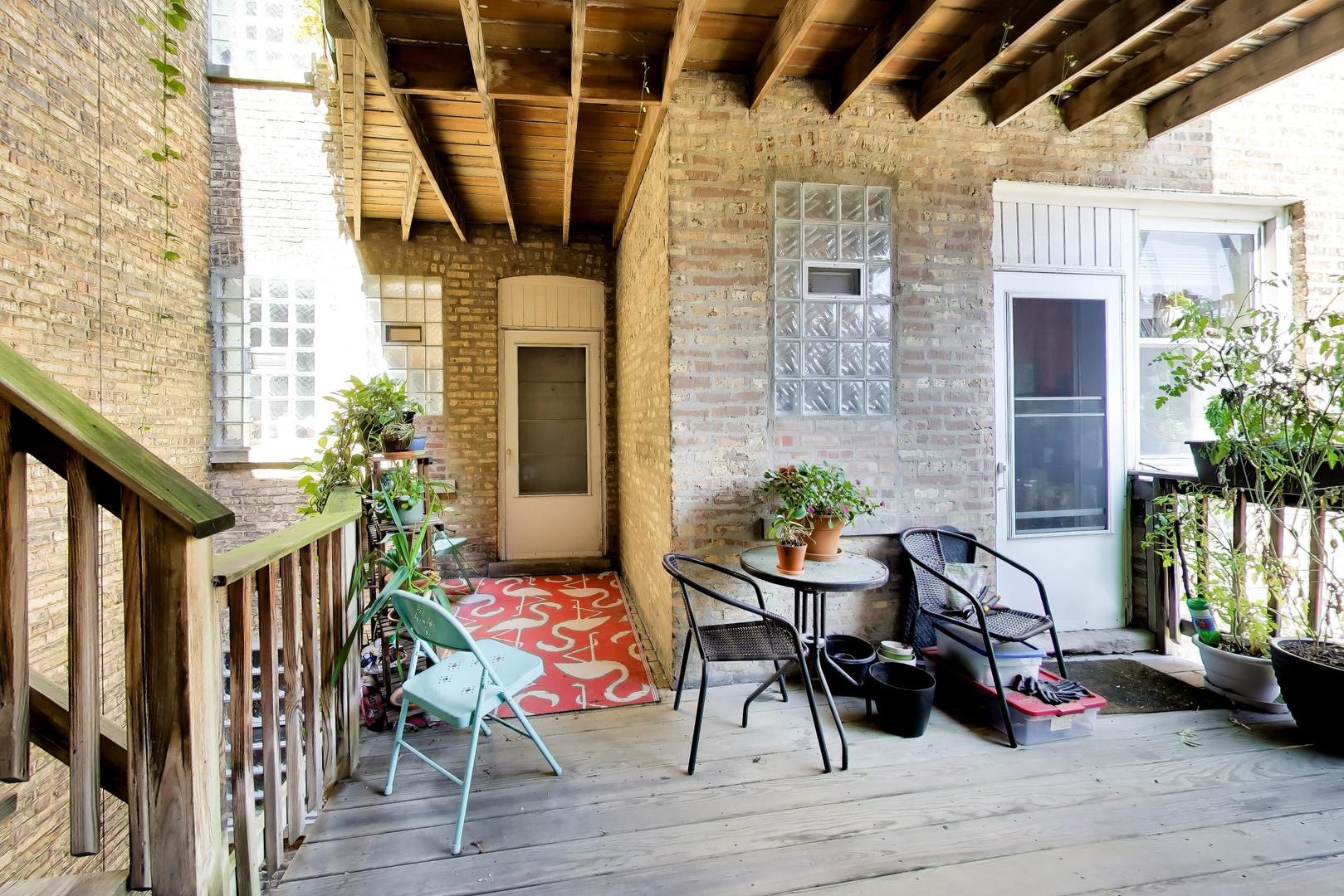 4419 N Whipple Street Unit: 2B