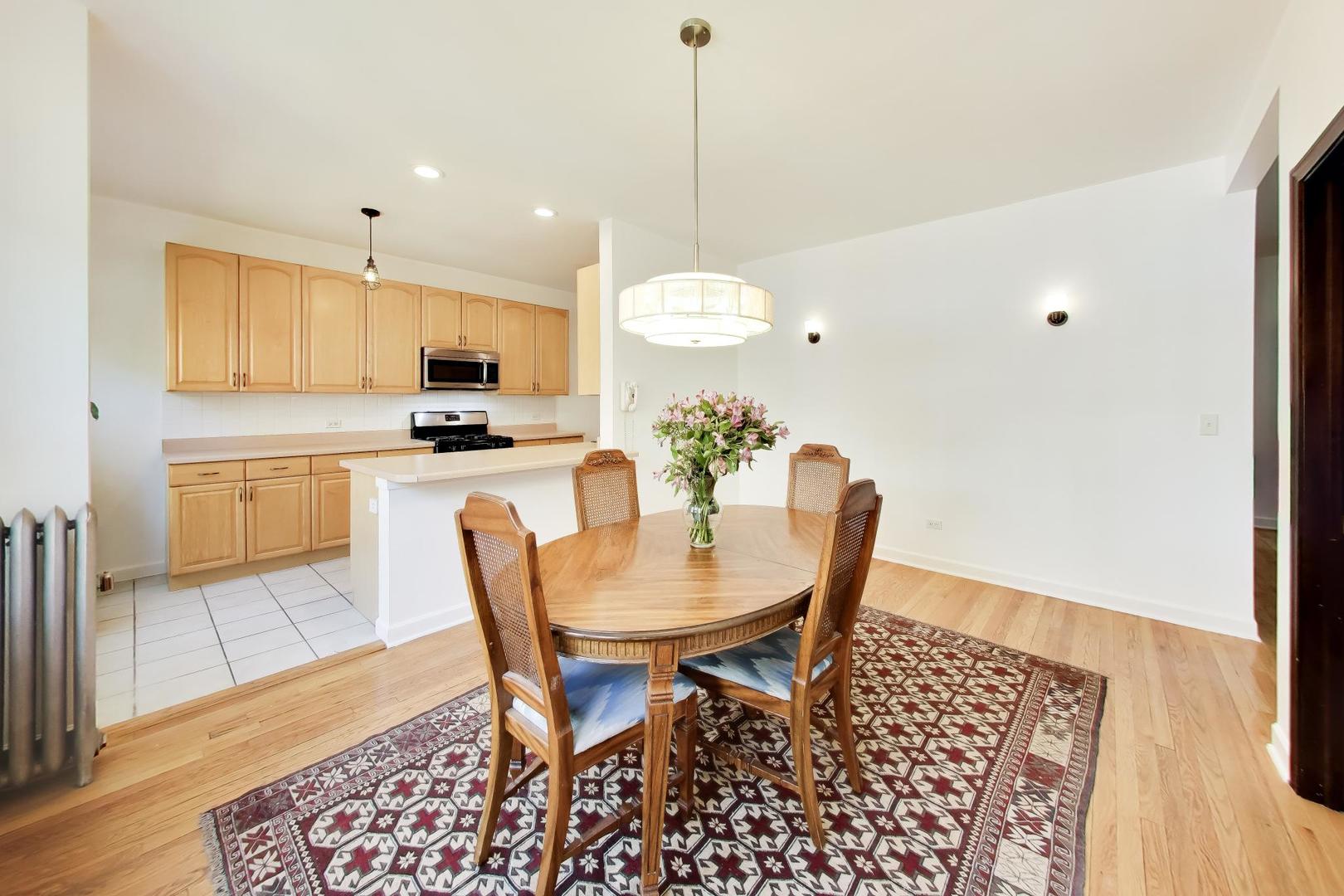 4419 N Whipple Street Unit: 2B
