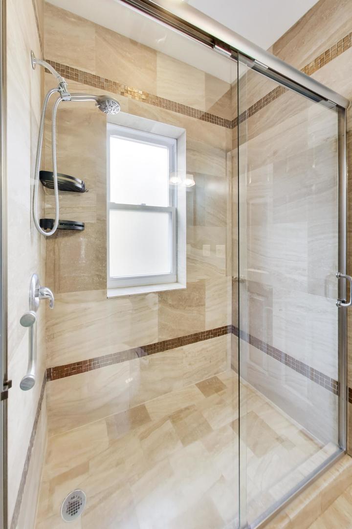 4253 N Mozart Street Unit: 3N