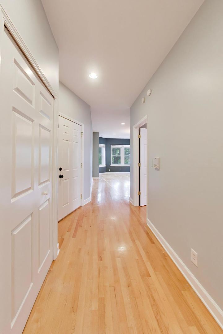 4253 N Mozart Street Unit: 3N