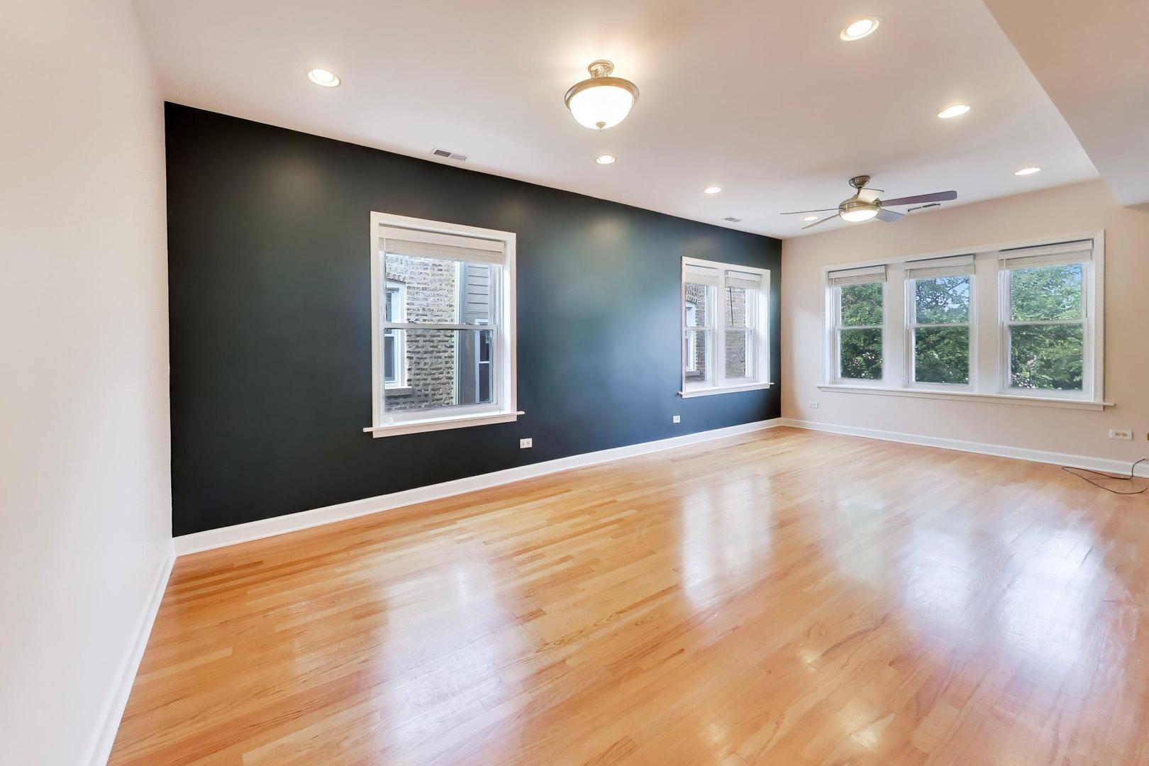 4253 N Mozart Street Unit: 3N