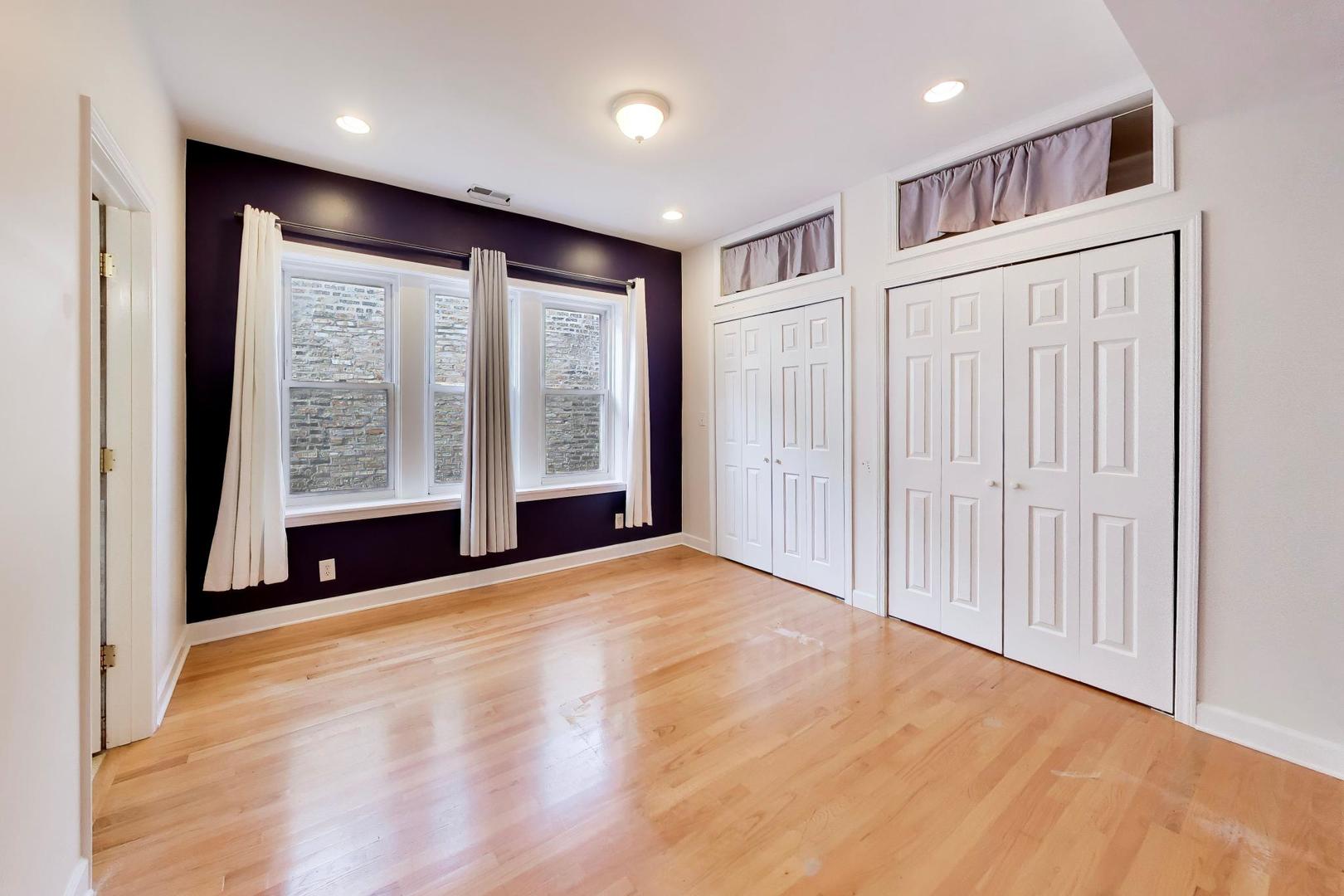 4253 N Mozart Street Unit: 3N