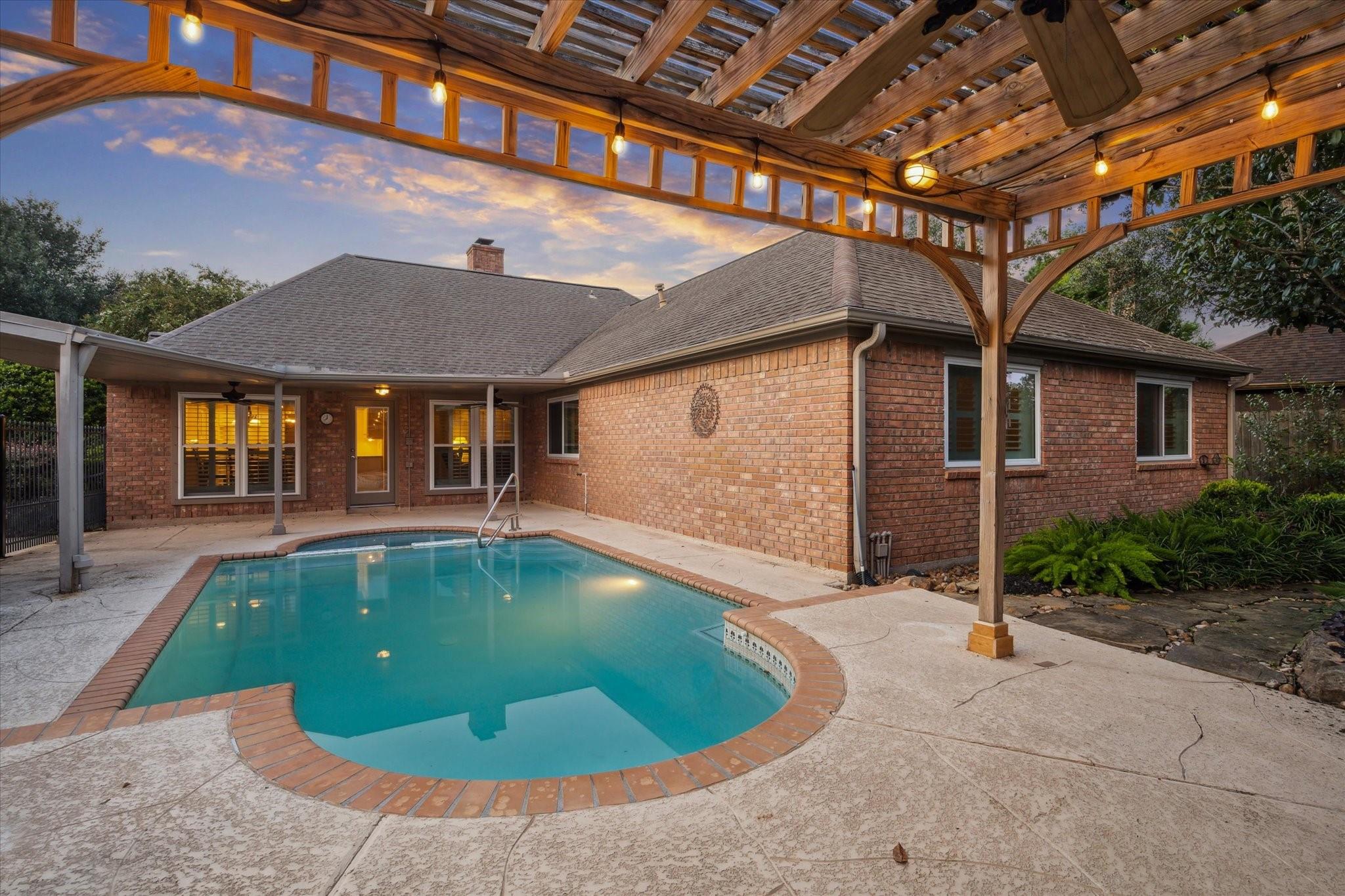 2663 Warwick Drive