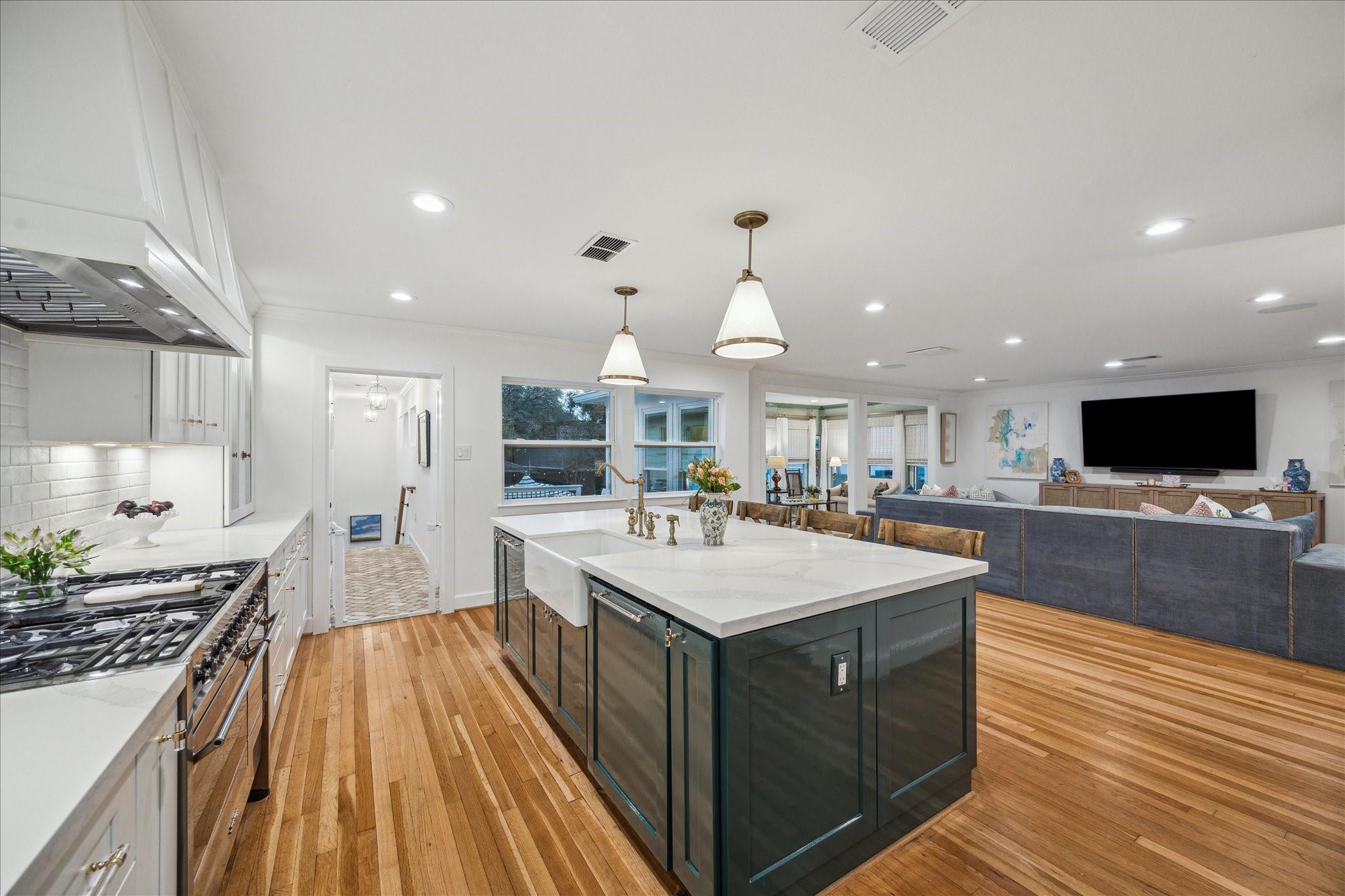 5211 Caversham Drive