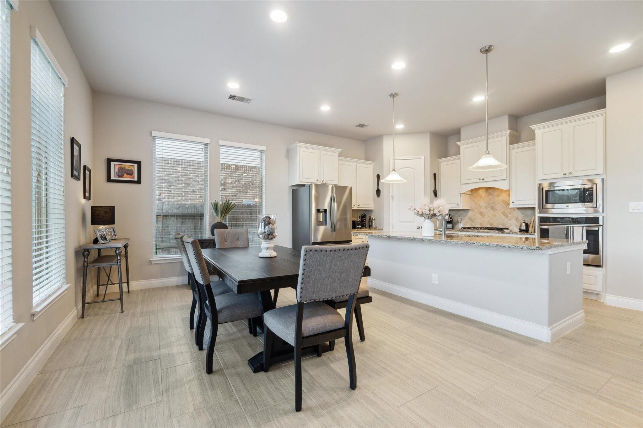 9514 Scanlan Heights Lane