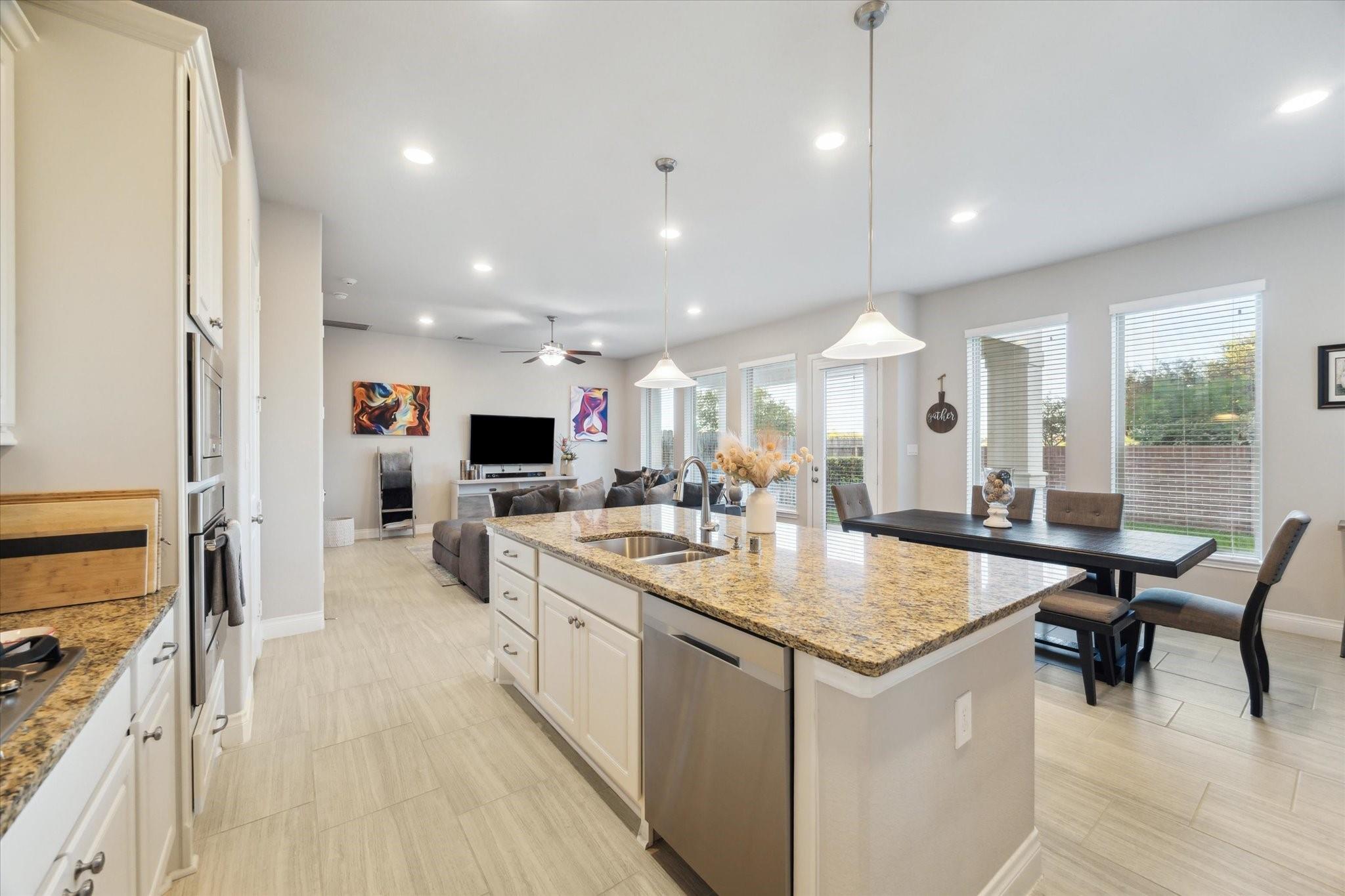 9514 Scanlan Heights Lane