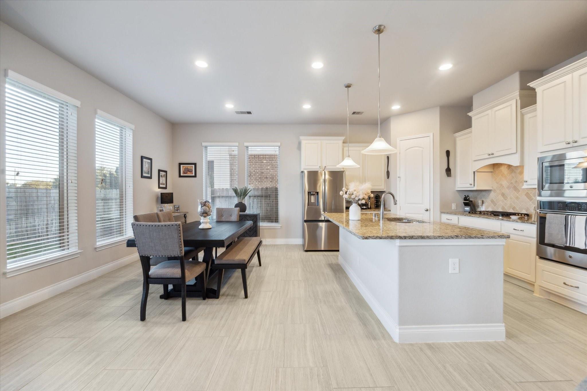 9514 Scanlan Heights Lane