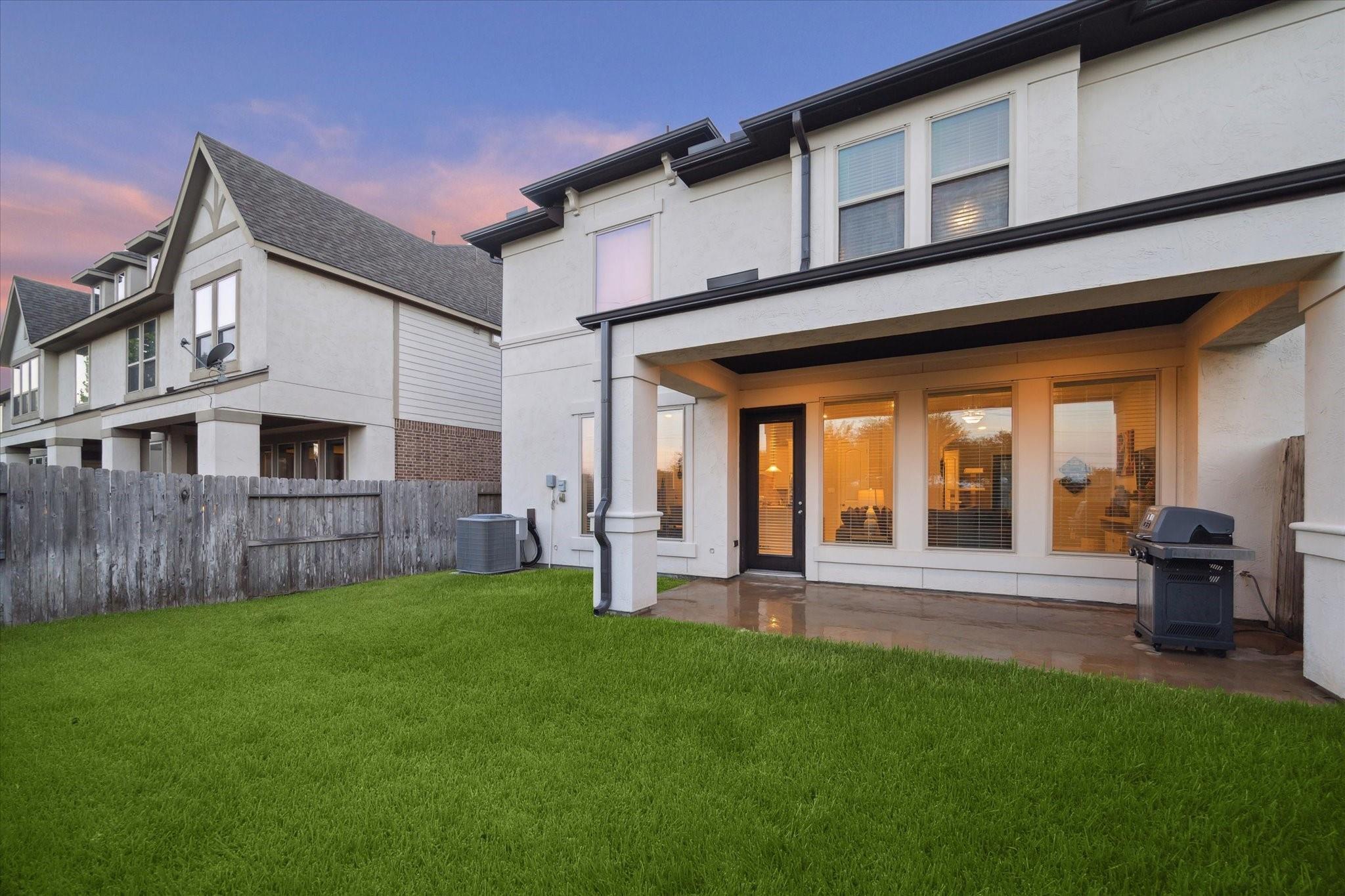 9514 Scanlan Heights Lane