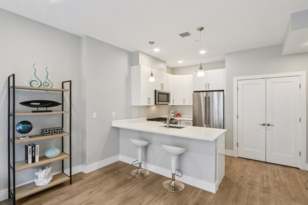 610 Rutherford Ave # 404, Boston Unit: 404