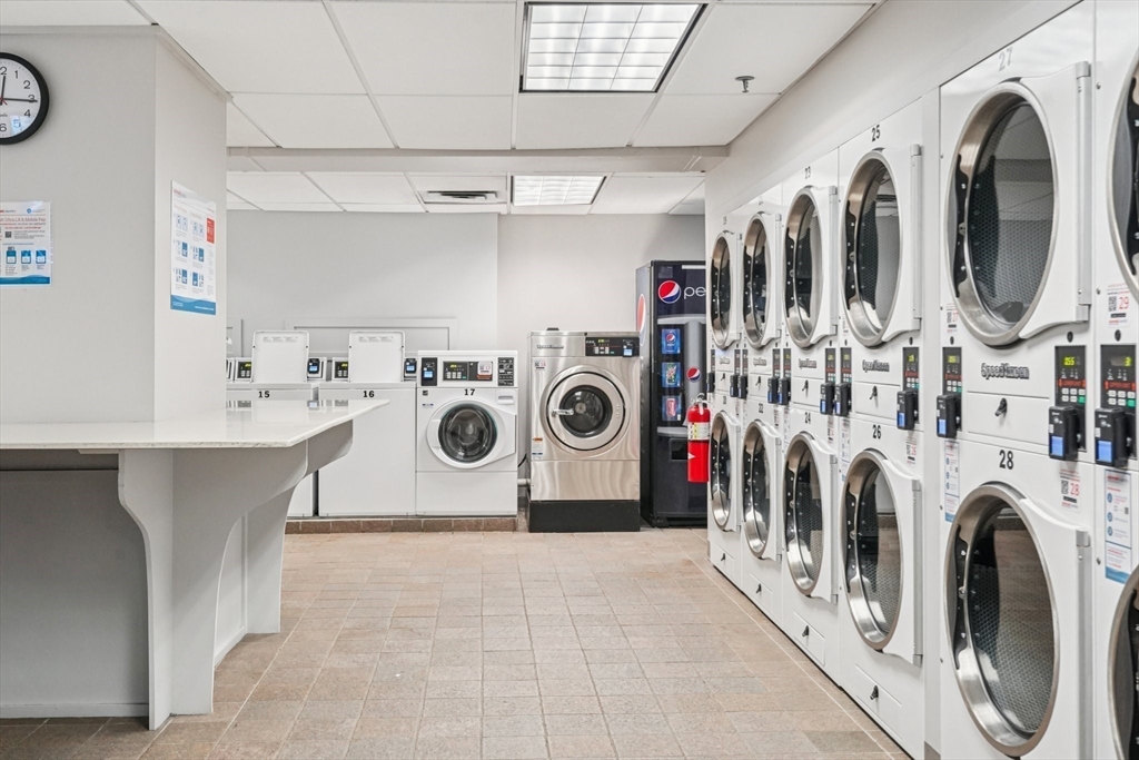 65 East India Row Unit: PHE