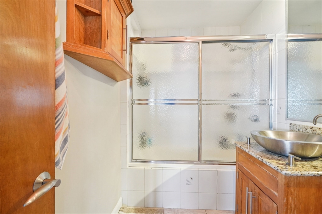 65 East India Row Unit: PHE