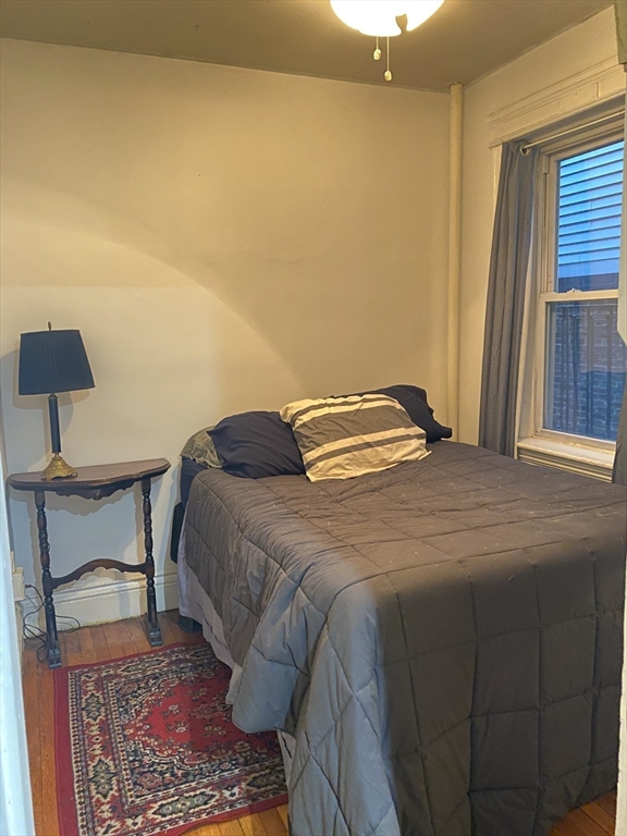 35 Queensberry St. # 10