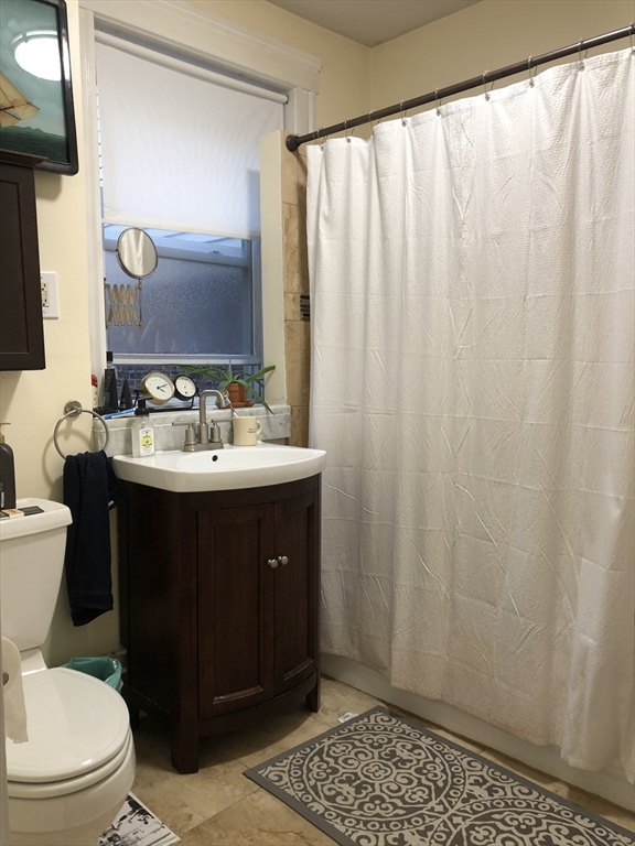35 Queensberry St. # 10