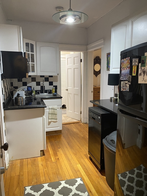 35 Queensberry St. # 10