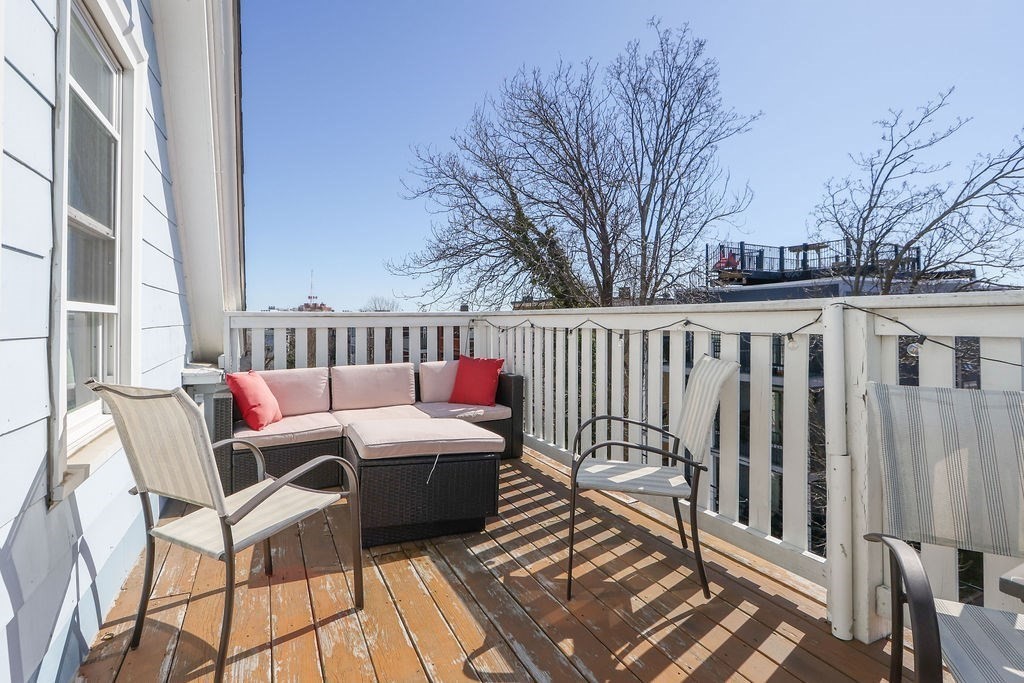 57 Harbor View # 3