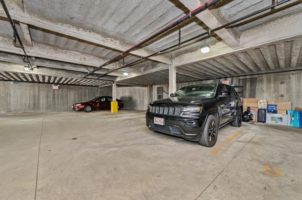 24 Bay State Rd # 5