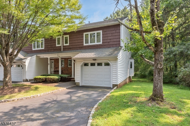 602 Mountain Ave