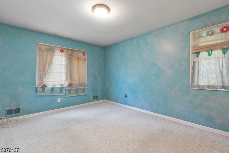602 Mountain Ave