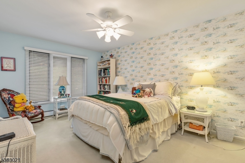 581 Phillip Ln