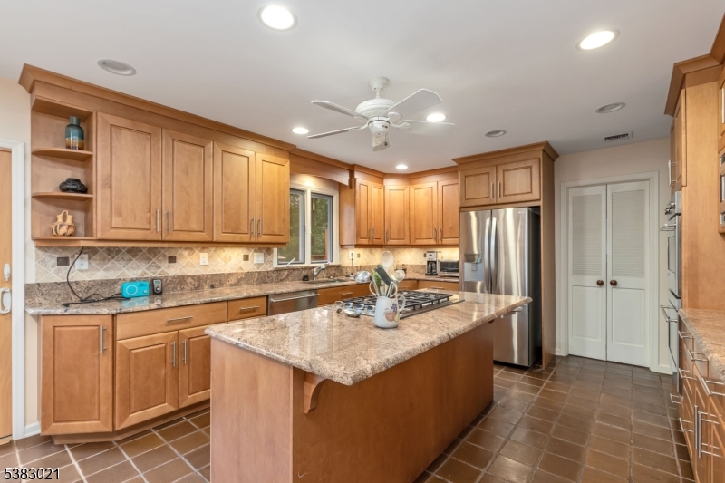 581 Phillip Ln