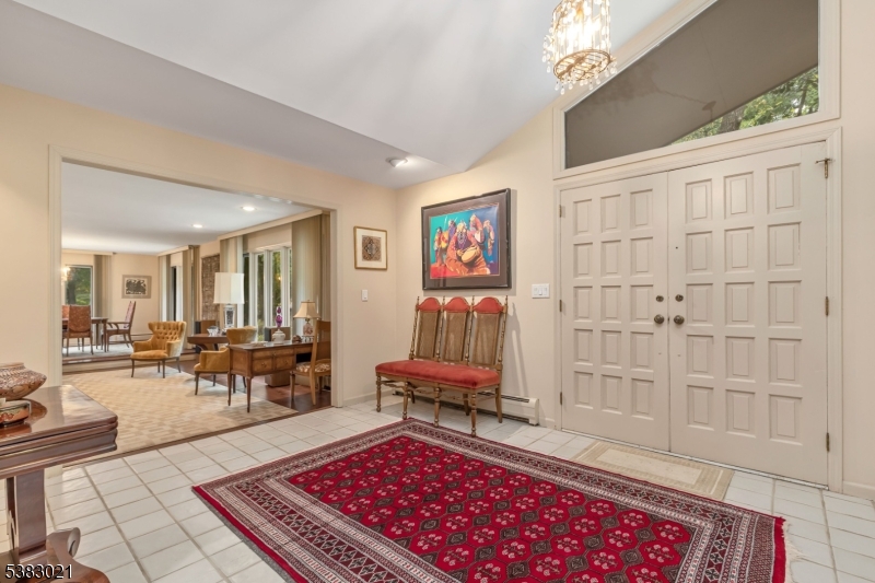581 Phillip Ln