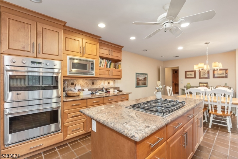 581 Phillip Ln