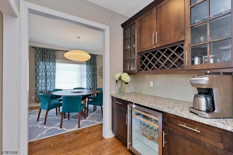 1B Foley Sq 1